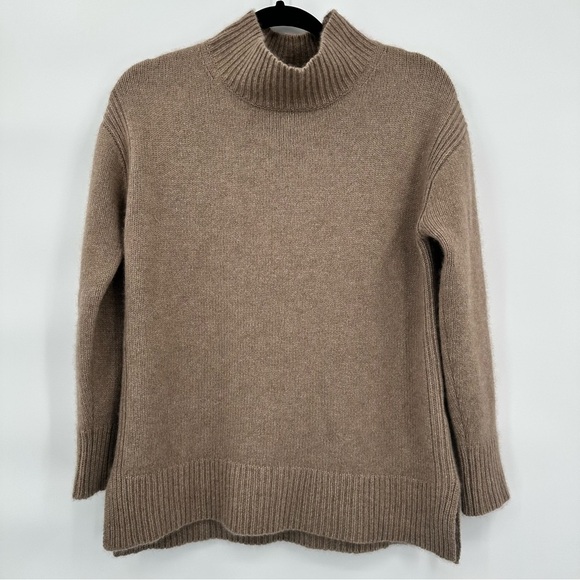 J. McLaughlin 100% Cashmere Mock Neck Relaxed Fit Neutral Tan Sweater Size Small - Picture 1 of 9